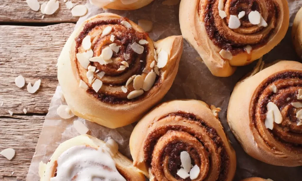 sourdough cinnamon rolls